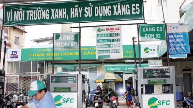 Đưa xăng E5 về với vùng quê, bản làng (10/9/2018)